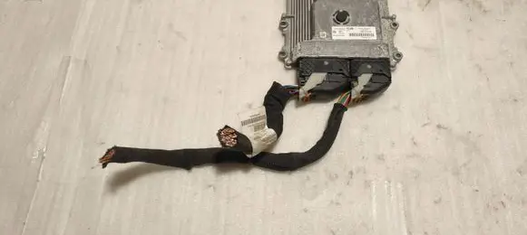 Opel Grandland X Engine control unit/module 9851418180