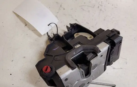Saab 9-3 Ver2 Rear door lock