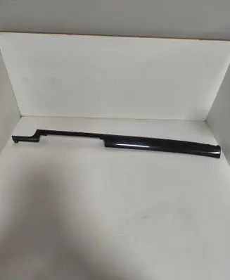 Dashboard glove box trim