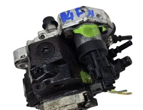 KIA Rio Fuel injection high pressure pump 33100-4a010