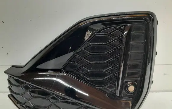 Audi Q2 - Front bumper lower grill 81A807681Q 81A807151C