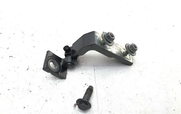 Mercedes-Benz GLA H247 Rear door lower hinge HW177H1