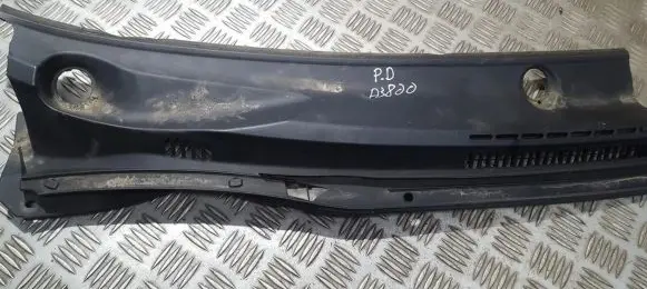 Toyota Corolla E120 E130 Wiper trim 5570802140 55708-02140