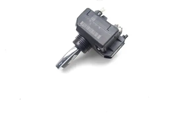 Mercedes-Benz C AMG W204 Ignition lock A2075450108