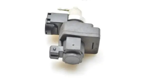 Nissan Primera Turbo solenoid valve 8200270451