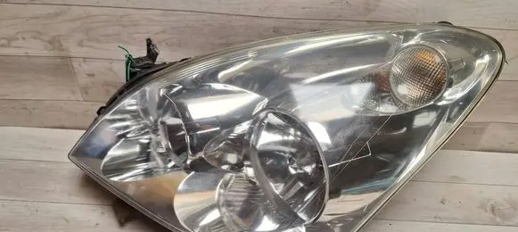 Toyota Corolla Verso AR10 Headlight/headlamp 