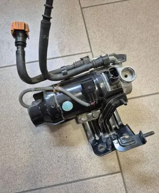 KIA Optima Fuel filter housing 