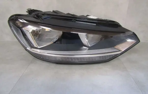 Volkswagen Touran III Headlight/headlamp 5TB941006A 030129920200