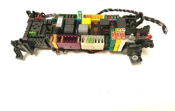 Mercedes-Benz B W246 W242 Fuse module A2469066600