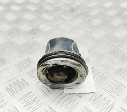 Mercedes-Benz C W205 Piston A2740301517