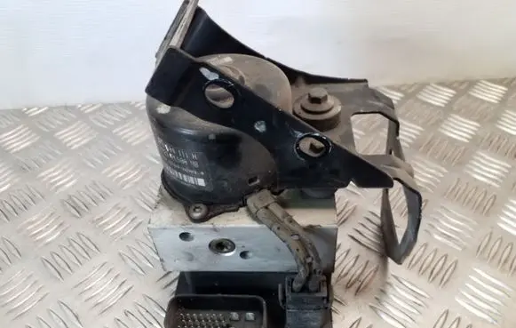 Seat Alhambra (Mk1) ABS Pump 1J0907379P 5WK8476 7M3614111H