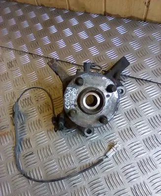Toyota Corolla E120 E130 Front wheel bearing hub 