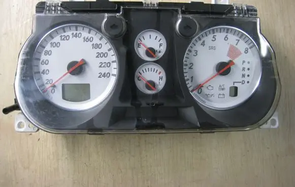 Mitsubishi Outlander Speedometer (instrument cluster) 8100A088 8100A 088