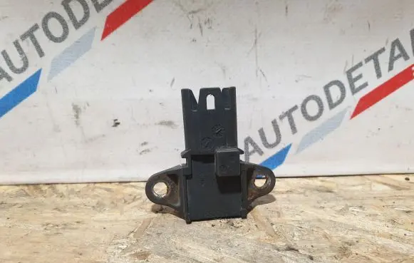 BMW 1 E82 E88 Air pressure sensor 7551429