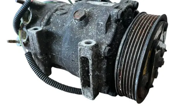 Peugeot 308 Air conditioning (A/C) compressor (pump) 9651911480 SD7C16