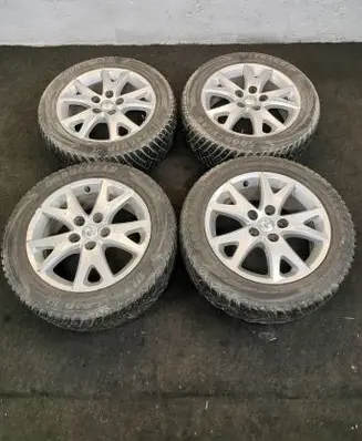 Toyota Corolla Verso AR10 R16 alloy rim 