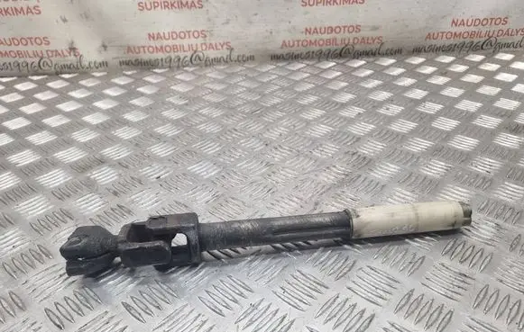 Volkswagen Touareg I Steering column universal joint 