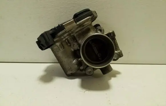 Opel Zafira C Throttle valve 55565489 0280750498