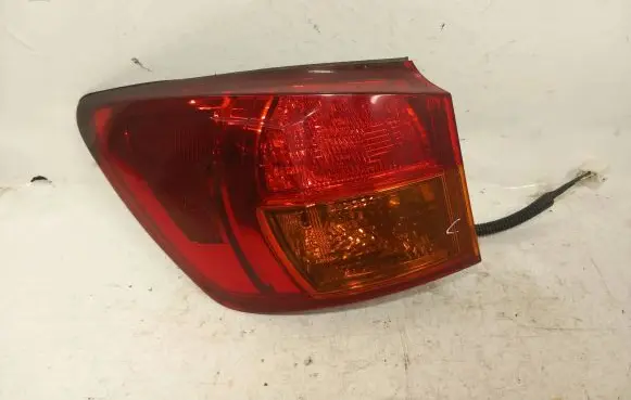 Lexus IS 220D-250-350 Rear/tail lights e111183