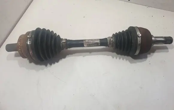 Volvo V70 Front driveshaft P8689213
