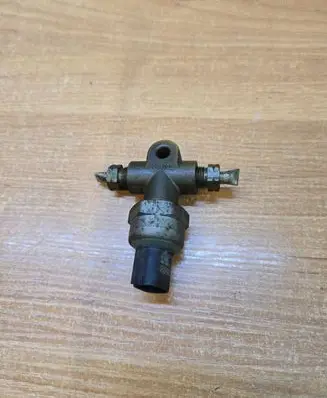 Volvo XC90 Brake power pressure regulator 3524132