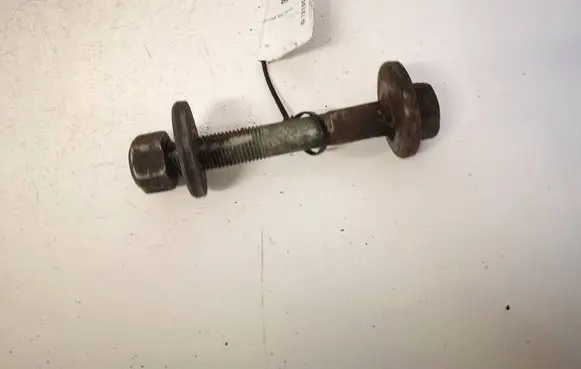 Volkswagen Touareg I Nuts/bolts 