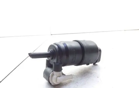 Renault Megane I Windscreen/windshield washer pump 7700821782