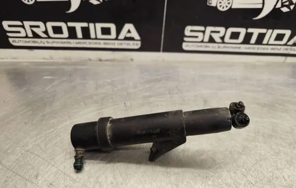 Mercedes-Benz R W251 Headlight washer spray nozzle 2518600647 8WT00868702