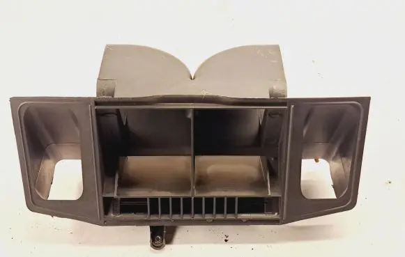 Volvo S70 V70 V70 XC Cabin air duct channel 9150610 3865 25382