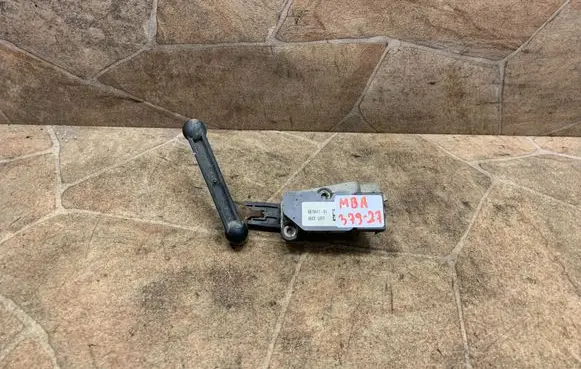 BMW X5 F15 Headlight/headlamp level sensor 6870200