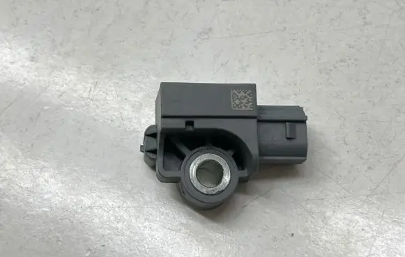 Hyundai Tucson TL Airbag deployment crash/impact sensor 1002170401