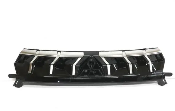 Mitsubishi ASX Front bumper upper radiator grill 620786261R 7753008