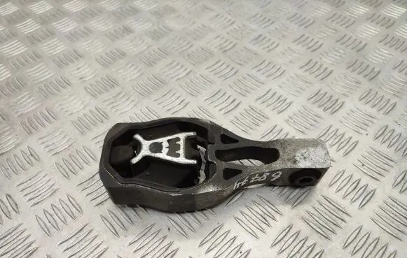 Peugeot 3008 II Engine mount bracket 9811786680