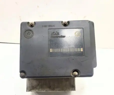 Volkswagen Golf IV ABS Pump 1J0907379H