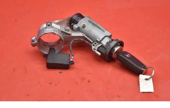 Opel Astra J Ignition lock 22762556