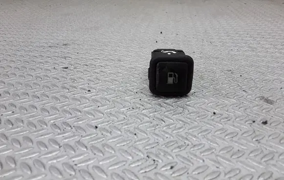 Volkswagen Golf IV Fuel tank opening switch 3B0959833A