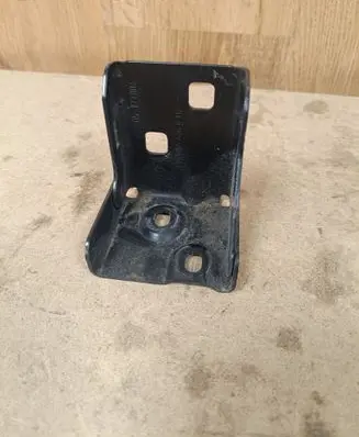 Mercedes-Benz GLC C253 Radiator mount bracket A2056260112