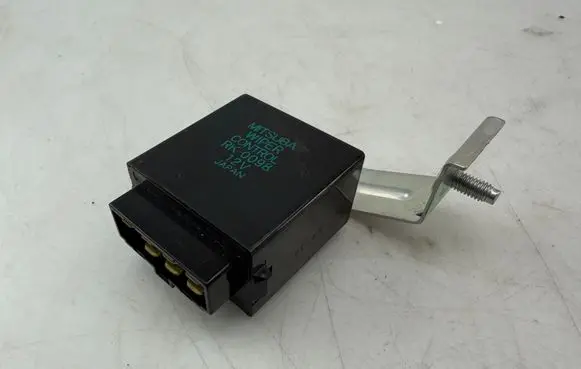 Subaru Forester SG Window wiper relay RK0098