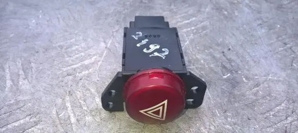 Mitsubishi Colt Hazard light switch
