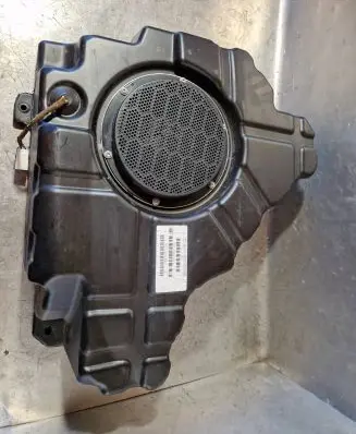 Jeep Grand Cherokee Subwoofer speaker 05064610A 2677A