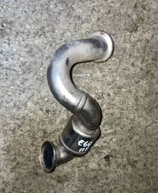 BMW 5 E60 E61 EGR valve line/pipe/hose 11712354039