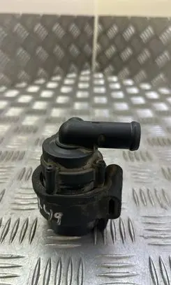 Volvo XC60 Electric auxiliary coolant/water pump 31332380