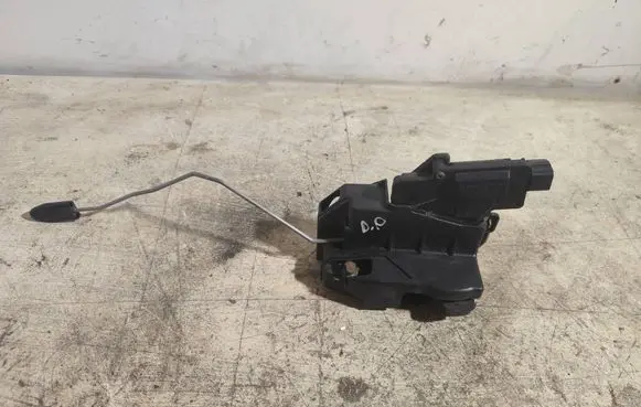 KIA Picanto Front door lock