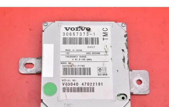 Volvo V50 Sound amplifier 30657373
