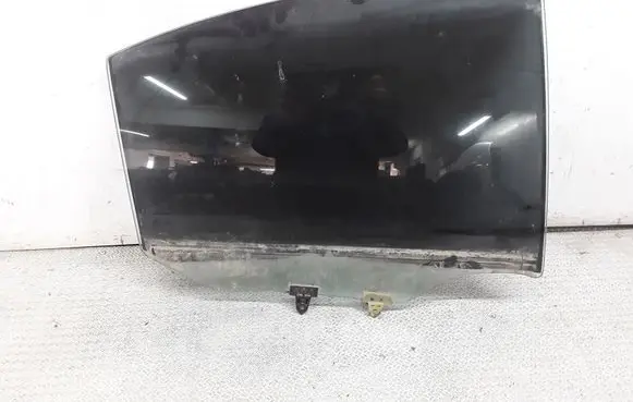 Nissan Primera Rear door window glass
