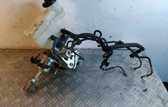 Lexus IS III XE30 Brake booster 13801010600
