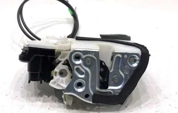 Suzuki Ignis Rear door lock 