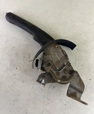 Nissan Terrano Handbrake/parking brake lever assembly 