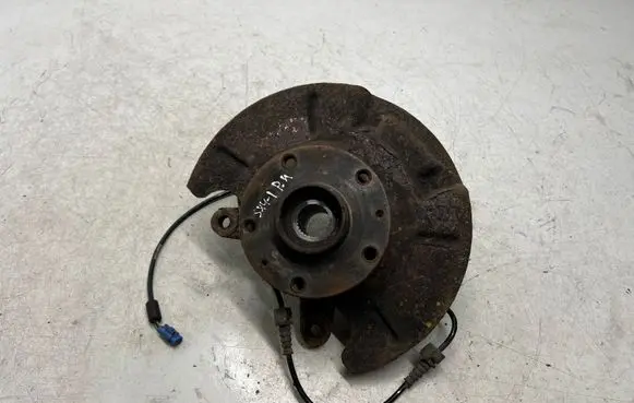 Suzuki SX4 Front wheel hub spindle knuckle