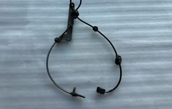 Toyota GT 86 ABS rear brake sensor 27540CA020